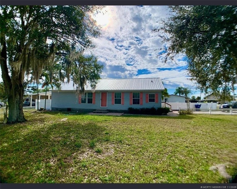 1023 Elm St, Okeechobee, FL 34974 - photo 1