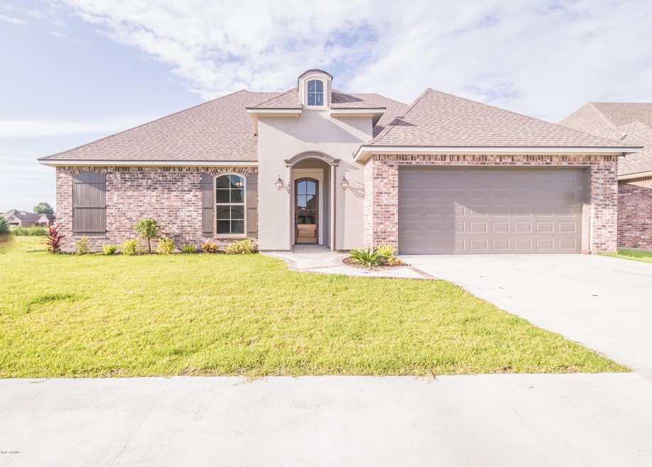 119ArrowwoodExterior-4