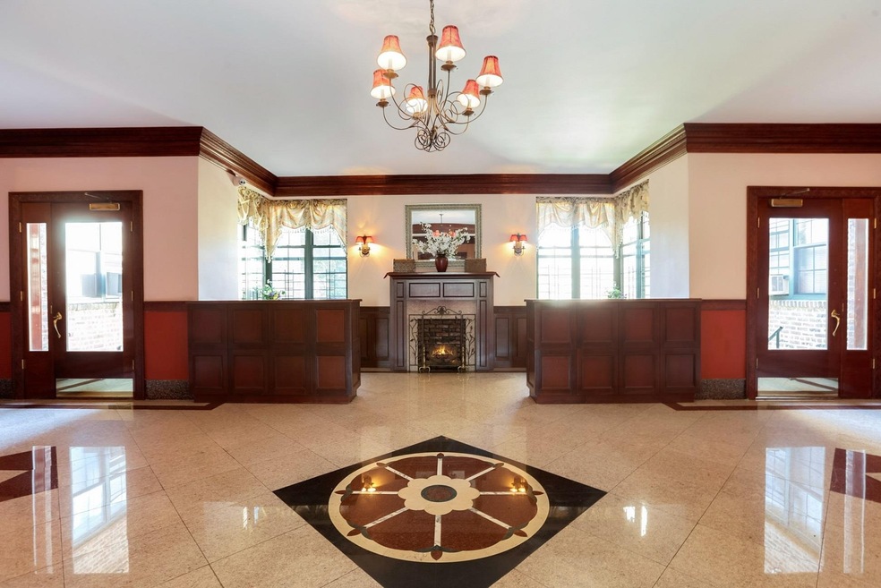 94-11 69th Ave unit 105, Forest Hills, NY 11375 - photo 1