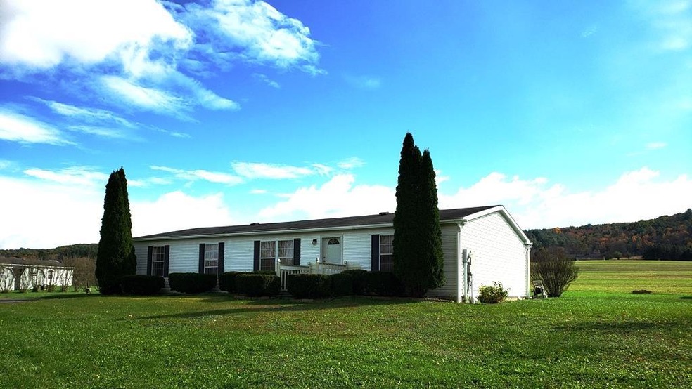 2505 Blakeslee Boulevard Dr W, Lehighton, PA 18235 - photo 1