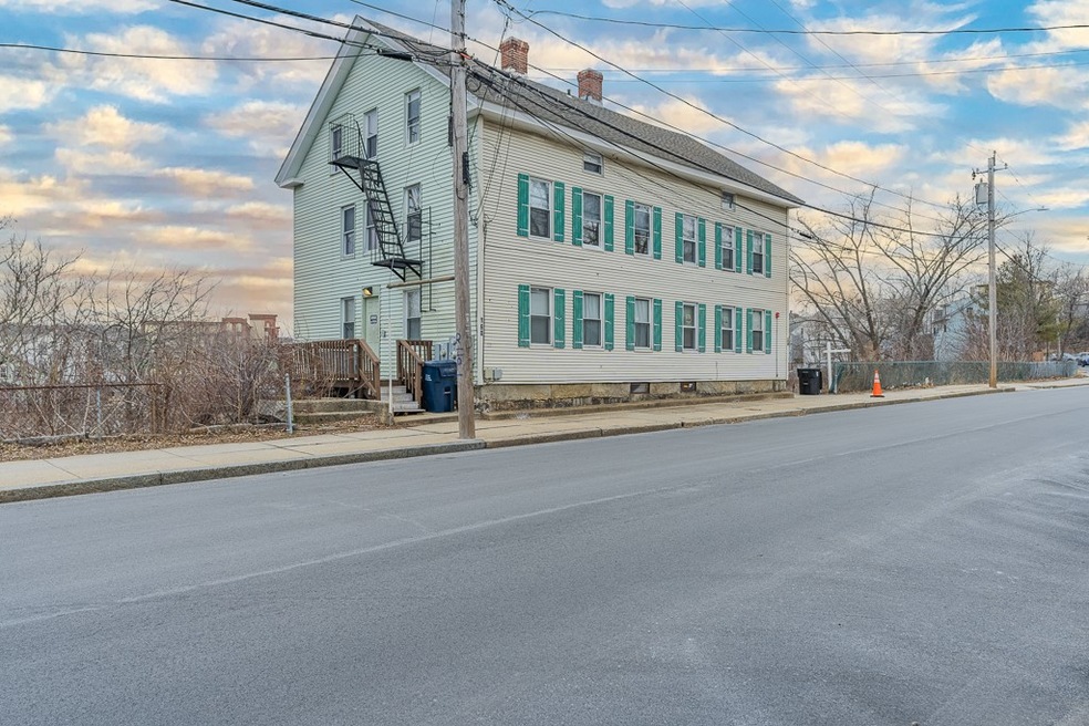 160 River St, Woonsocket, RI 02895 - photo 1