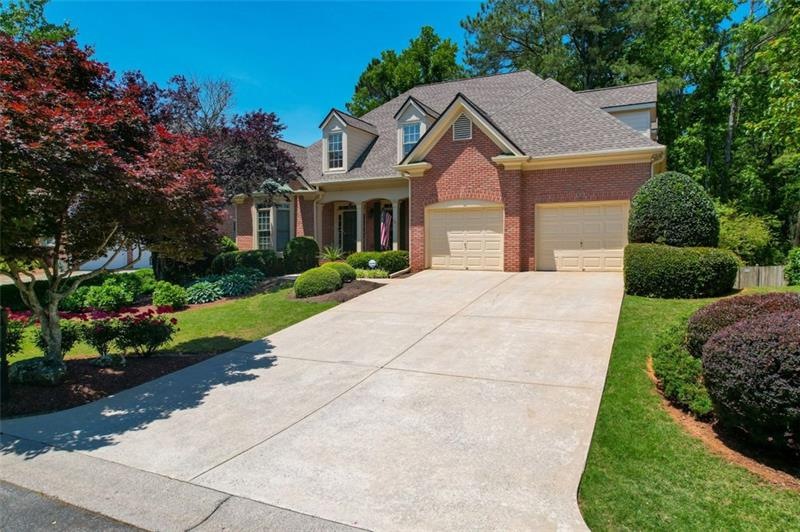 4017 Honeytree Ln NE, Marietta, GA 30066 - photo 1