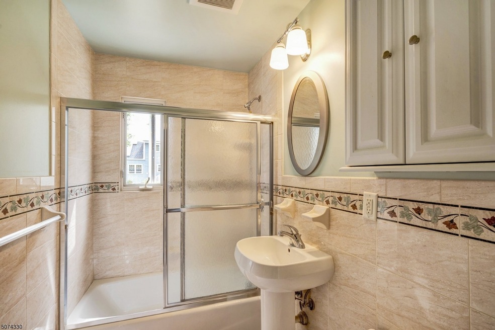 72 South Dr, Rochelle Park, NJ 07662 - photo 1