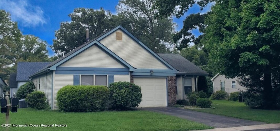 322 Gardenia Dr, Whiting, NJ 08759 - photo 1