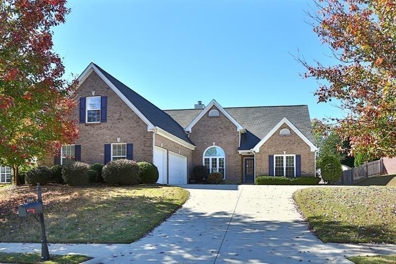 3545 Stoneleigh Run Dr unit 42, Buford, GA 30519 - photo 1