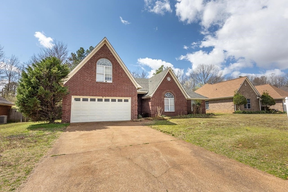 5583 Blocker St, Olive Branch, MS 38654 - photo 1