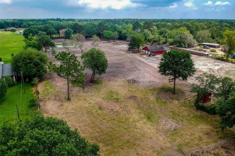 1317 Lilley Rd, Alvin, TX 77511 - photo 1