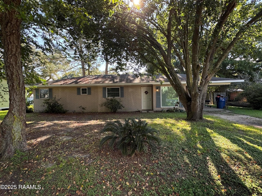 109 Latour St, Kaplan, LA 70548 - photo 1