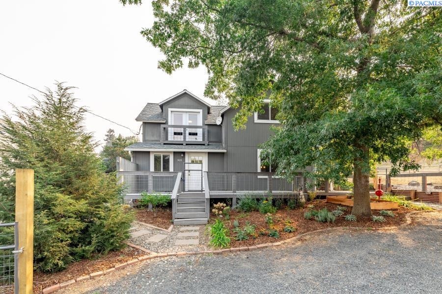 Sold $448,000 • Co-Listing Agent