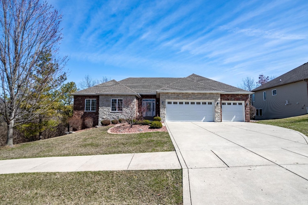 1330 Stillwater Pkwy, Crown Point, IN 46307 - photo 1