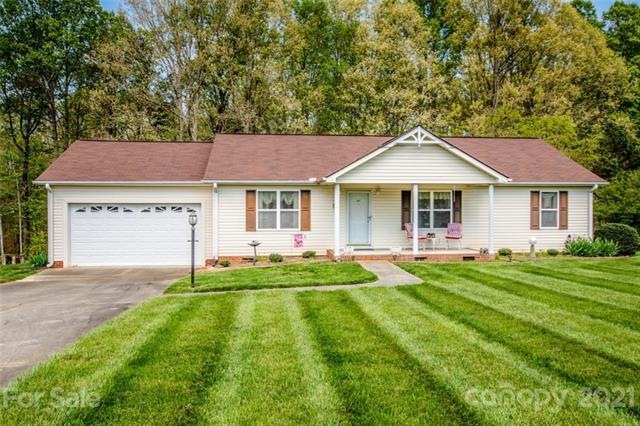 3 Bedroom Home on 1.40 Acres