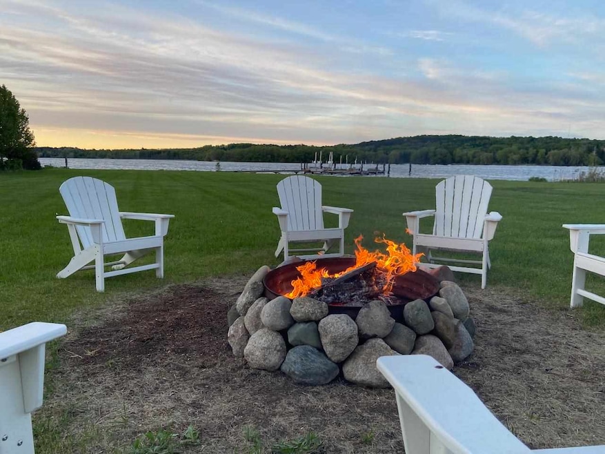 300 Water St unit 7, East Jordan, MI 49727 - photo 1