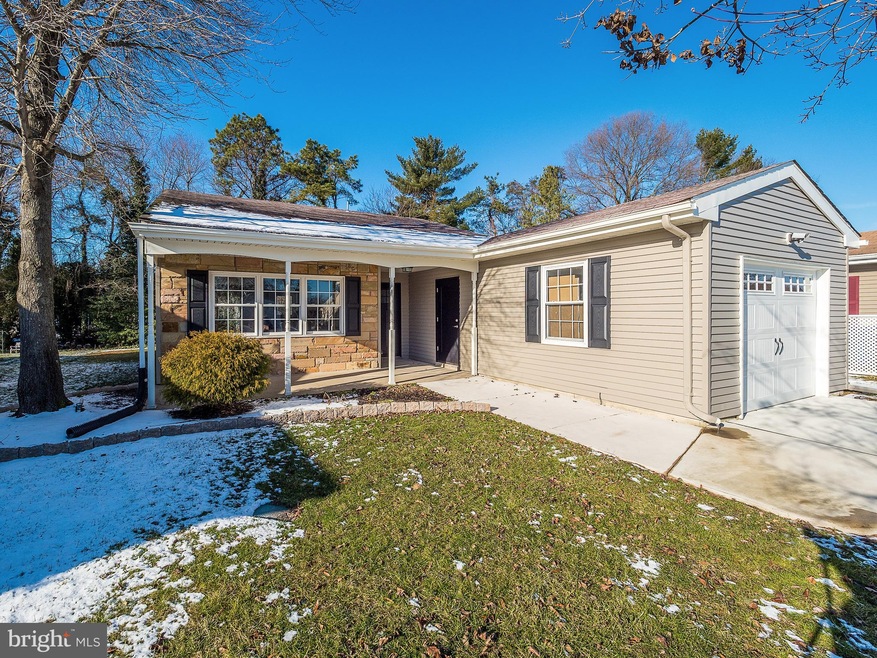 12 Chesterfield Ct, Southampton, NJ 08088 - photo 1