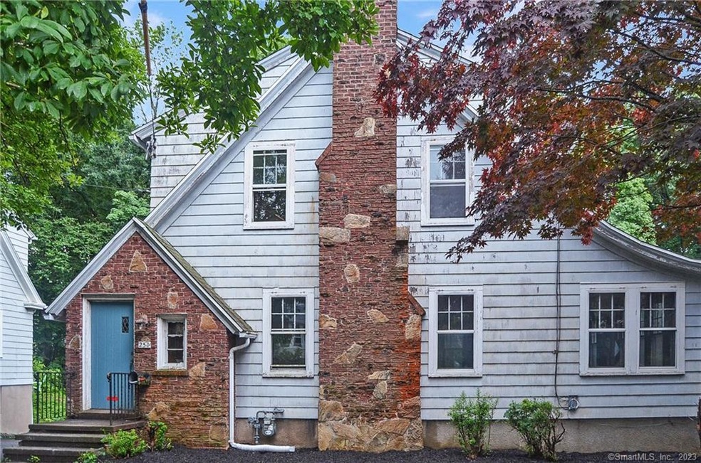 250 Hemlock Rd, New Haven, CT 06515 - photo 1