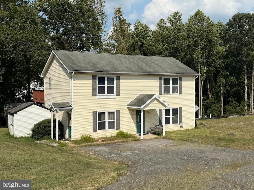 136 Cox Rd unit B, Huntingtown, MD 20639 - photo 1