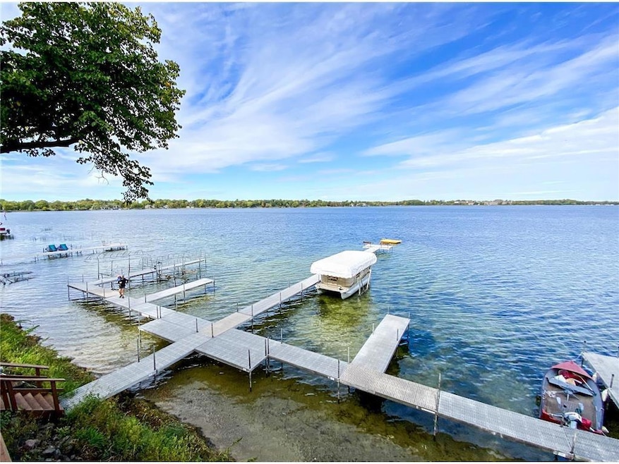 1321 S Darling Dr NW unit 3, Alexandria, MN 56308 - photo 1