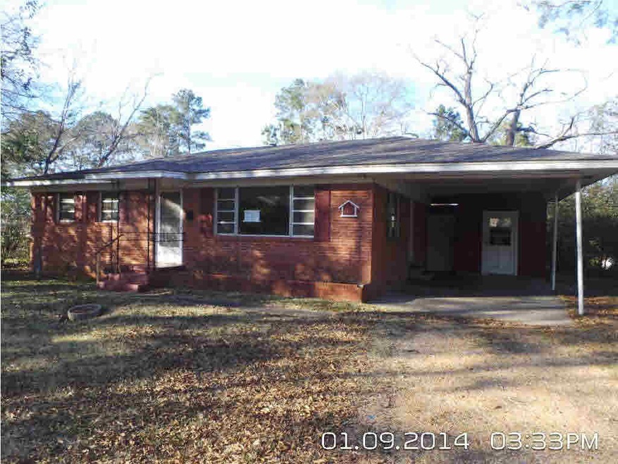102 Fairview St, Hazlehurst, MS 39083 - photo 1