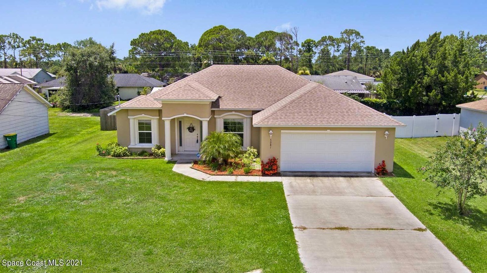 5281 Sanbourne St, Cocoa, FL 32927 - photo 1