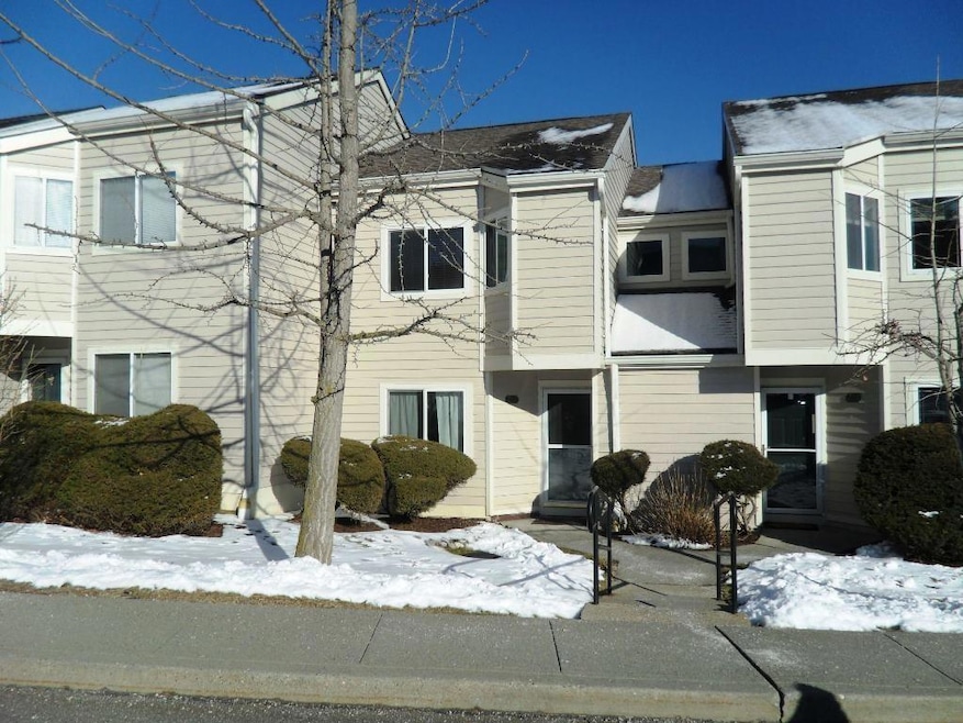 207 Eagles Ridge Rd unit 207, Brewster, NY 10509 - photo 1