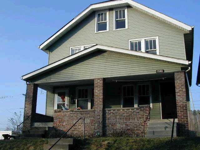 2579 East Ave