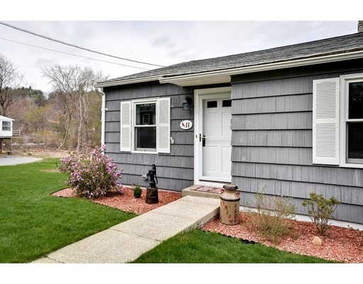 11 Elmwood Dr, Northborough, MA 01532 - photo 1