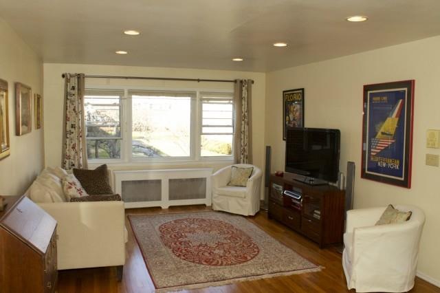 238 Glenbrook Rd unit C, Stamford, CT 06906 - photo 1