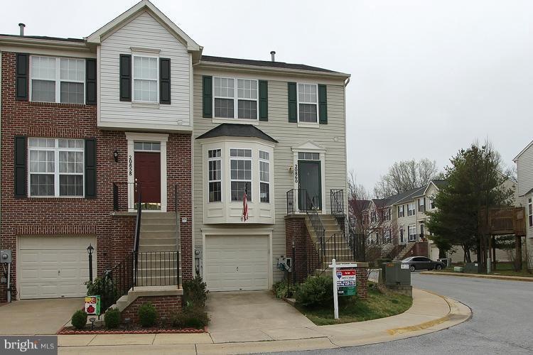 20860 Shamrock Glen Cir, Germantown, MD 20874 - photo 1