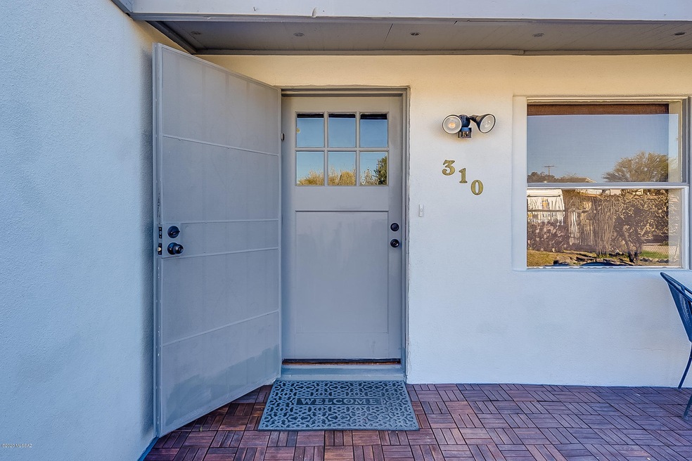 Welcome to 310 E Waverly Street-7