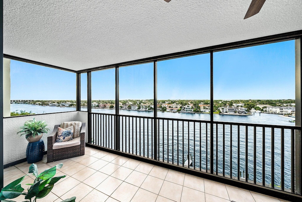 For Sale $827,000 • Co-Listing Agent