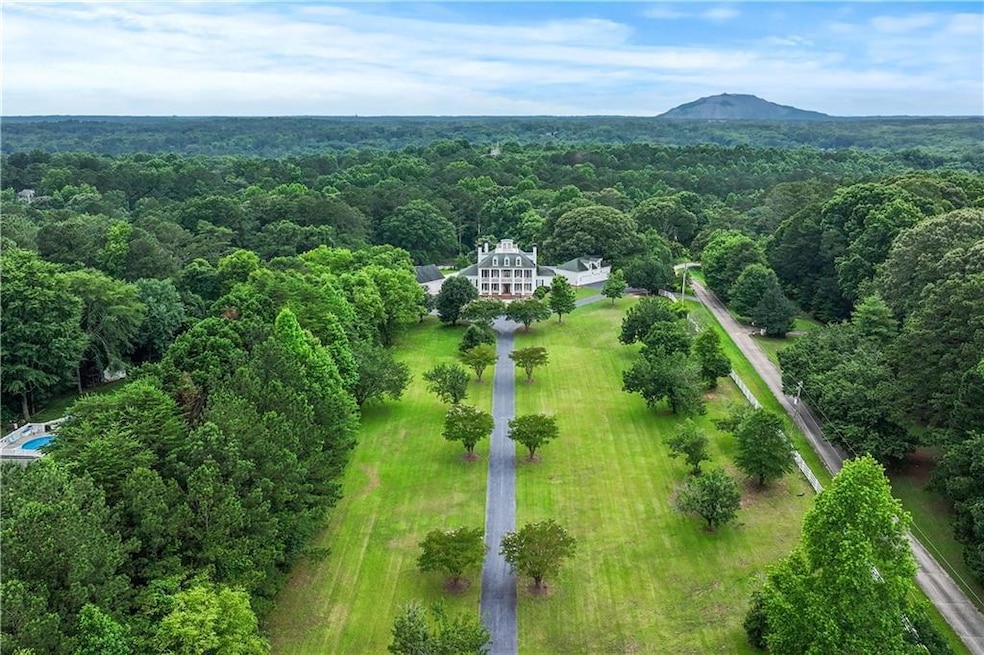 For Sale $2,500,000 • Co-Listing Agent