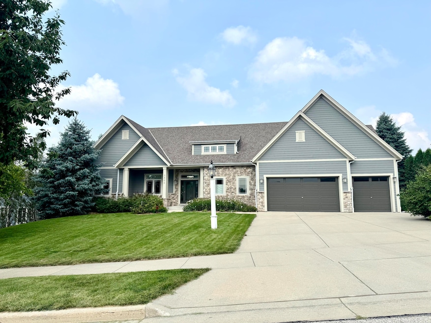 2802 Huron Ln, Waukesha, WI 53189 - photo 1