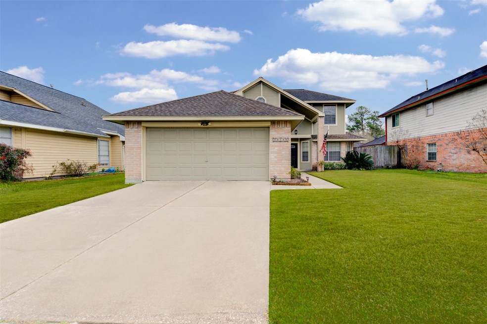 Welcome to 20006 River Brook Dr in Atascocita.