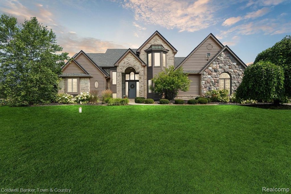 Welcome to 373 Nairn Circle
