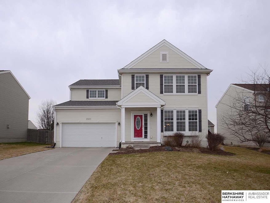 2411 Quartz Dr, Papillion, NE 68046 - photo 1