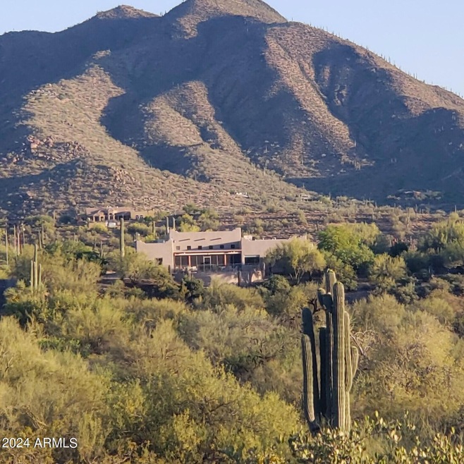 CAVE CREEK HIDAWAY