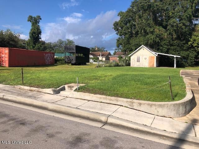 291 LAUREL CT