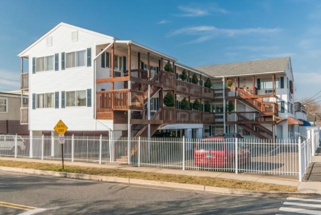 1160 Reef Rd, Fairfield, CT 06824 - photo 1