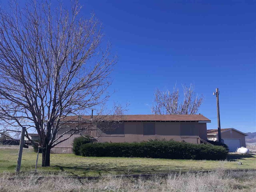 6030 Sandi Dr, Winnemucca, NV 89445 - photo 1
