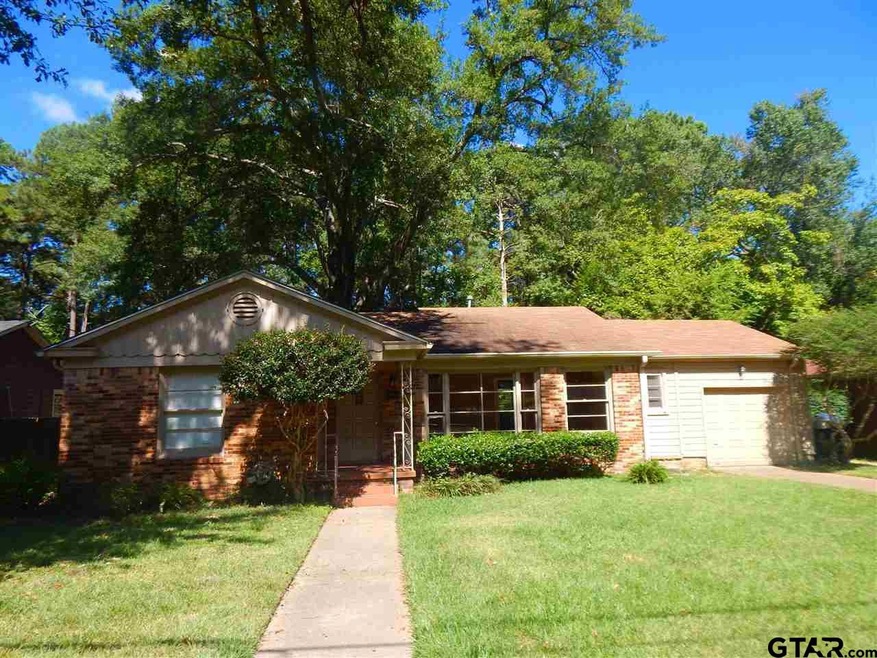 2421 W Azalea Dr, Tyler, TX 75701 - photo 1