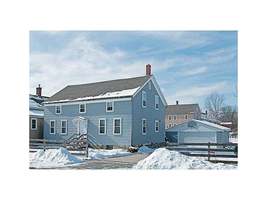 . 613 46th Ave, Amana