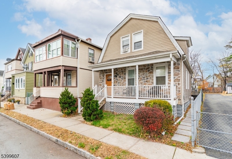 11 Meade St, West Orange, NJ 07052 - photo 1