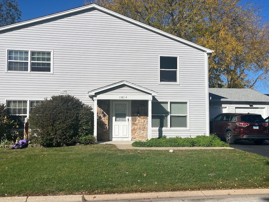 1381 N Glen Cir unit A, Aurora, IL 60506 - photo 1