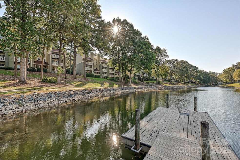 Peaceful Waterfront Condo!