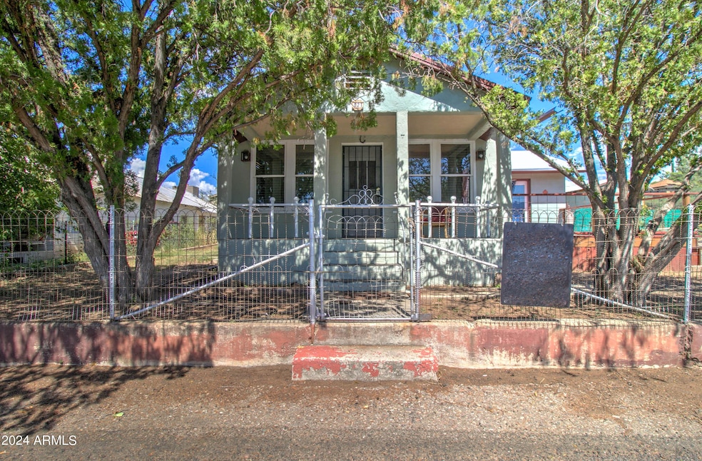 821 N Sutherland St-1