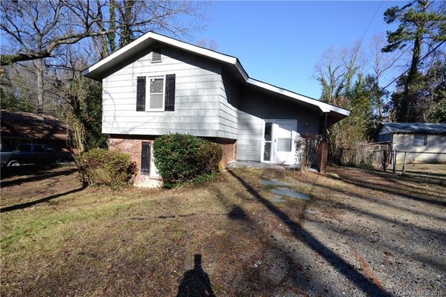 Split level home in Yorkmont Park