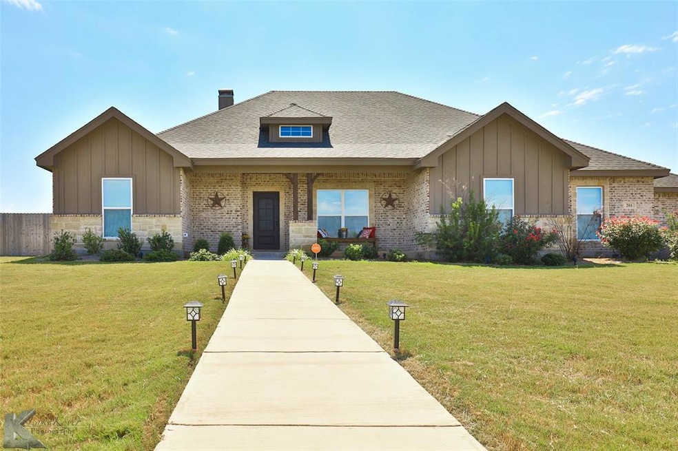 201 El Camino Ct, Abilene, TX 79602 - photo 1