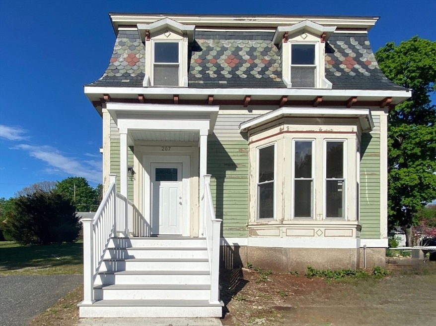 207 N Main St, Uxbridge, MA 01569 - photo 1