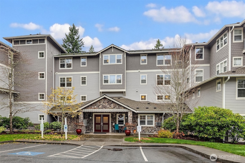 4535 Providence Point Place SE unit 103, Issaquah, WA 98029 - photo 1