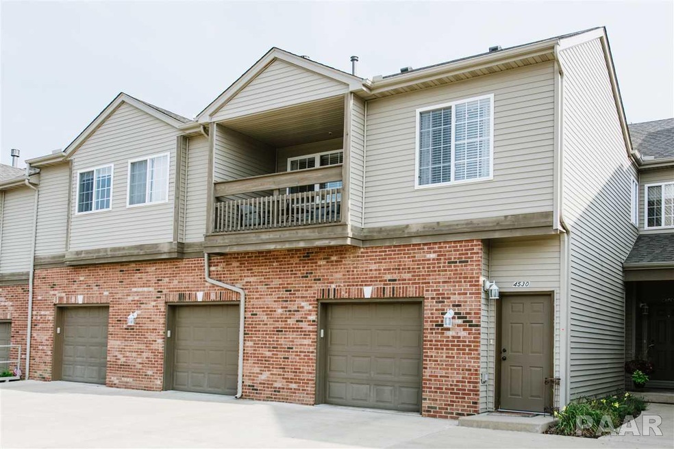 4530 N Thornhill Dr, Peoria, IL 61615 - photo 1