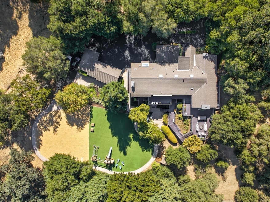 27464 Altamont Rd, Los Altos Hills, CA 94022 - photo 1